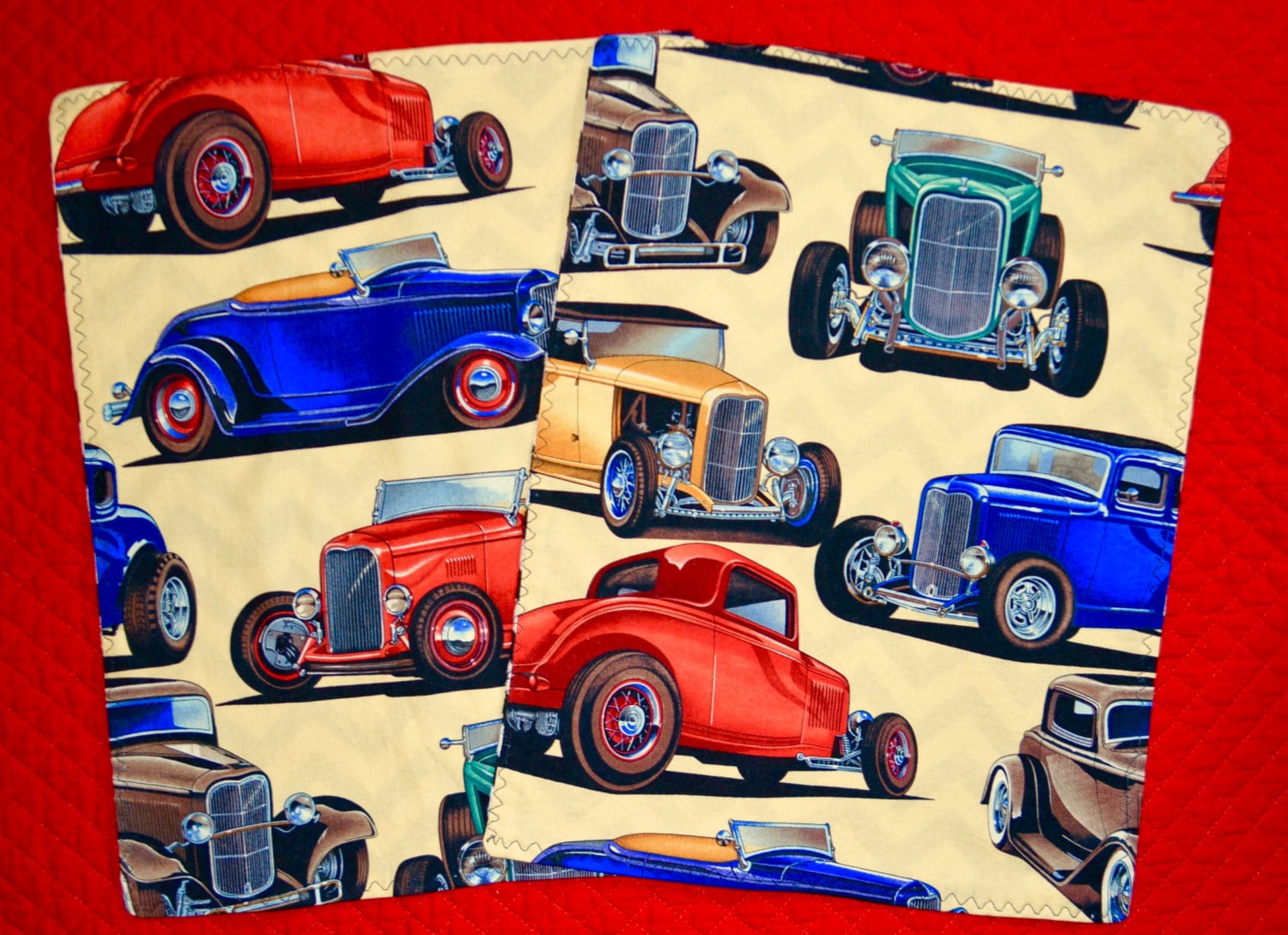 Deuces, One Oversize Spucktuch, Oldtimer, Frisiertes Auto, Retro, Mit Minky Schwarz-Weiß Chevrons, Junge, Baby, Premium von Etsy - YourSassyGrandma