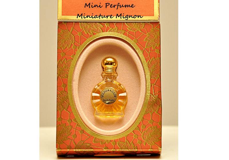 Jean Desprez Sheherazade Parfum De Toilette Pdt 2, 4 Ml Miniatur Splash Non Spray Damenparfüm Seltener Vintage 1983 von Etsy - YourVintagePerfume
