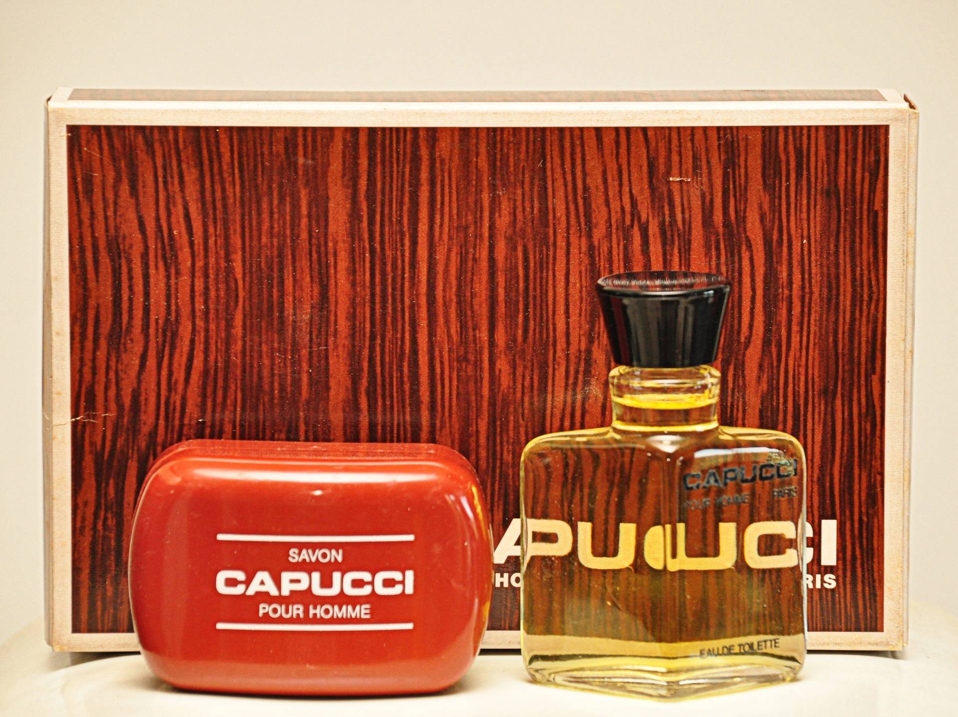 Parfums Capucci Pour Homme Eau De Toilette 60Ml Parfüm Herren Sehr Seltene Vintage 70Er Jahre Packung Mit Savon Pour von Etsy - YourVintagePerfume