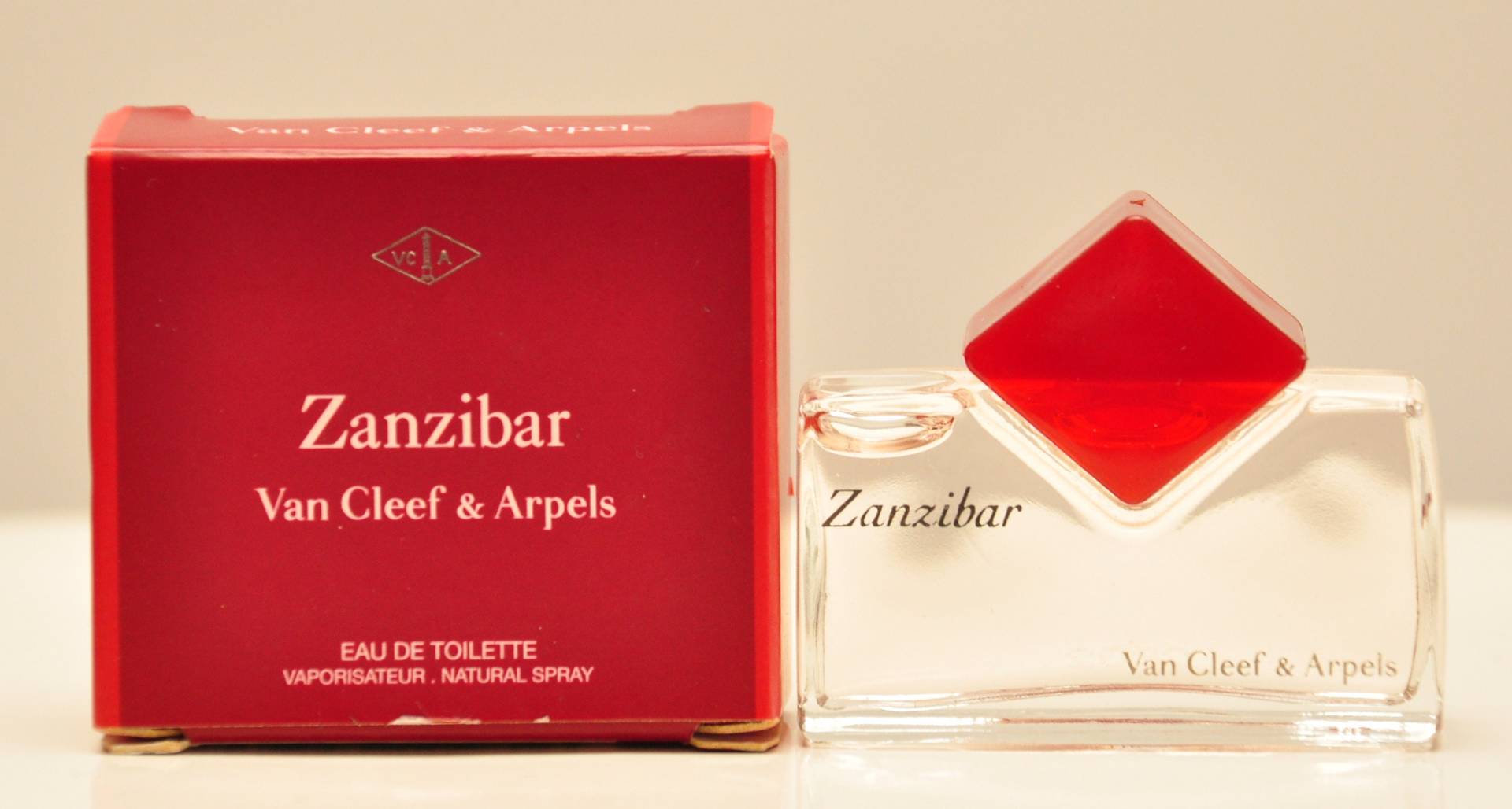 Van Cleef & Arpels Zanzibar Eau De Toilette Edt 5Ml Miniatur Splash Non Spray Herren Parfüm Selten Vintage 2001 Van Cleef & Arpels Zanzibar Eau De Toilette Edt 5Ml Miniatur Splash Non Spray Herren Parfüm Selten Vintage 2001 von Etsy - YourVintagePerfume