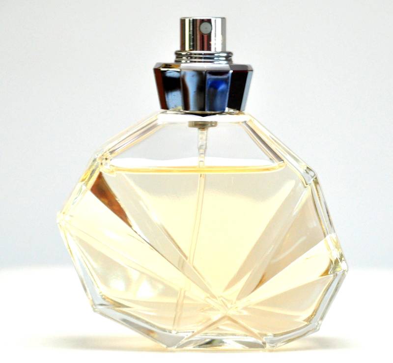 Versace's Essence Exciting Eau De Toilette Edt 50Ml Spray Damen Parfüm Sehr Selten Vintage von Etsy - YourVintagePerfume