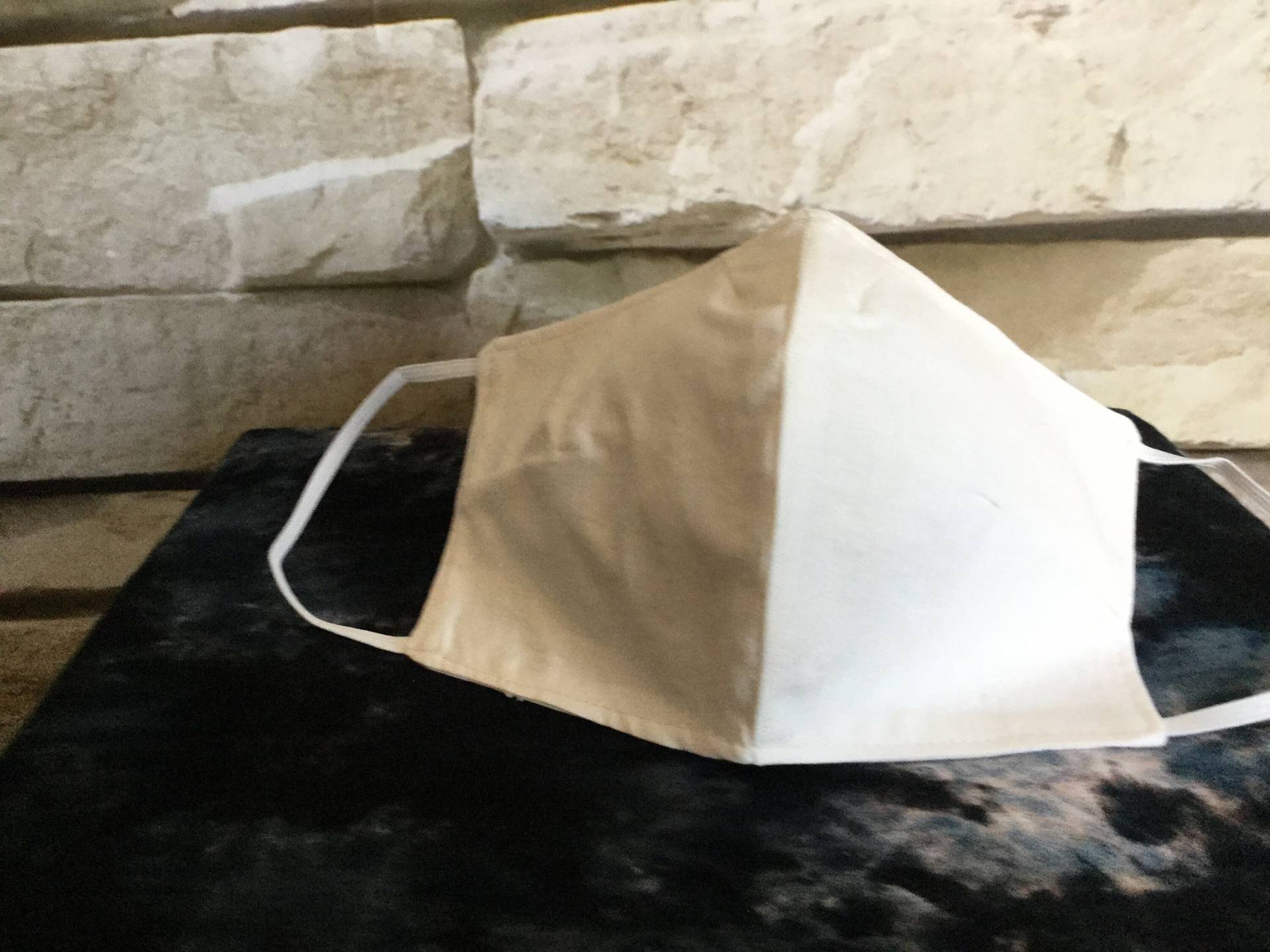 Behelfsmaske Aus Kochfester Baumwolle in Weiß Behelfsmaske Aus Kochfester Baumwolle in Weiß von Etsy - YukiwariSouShop