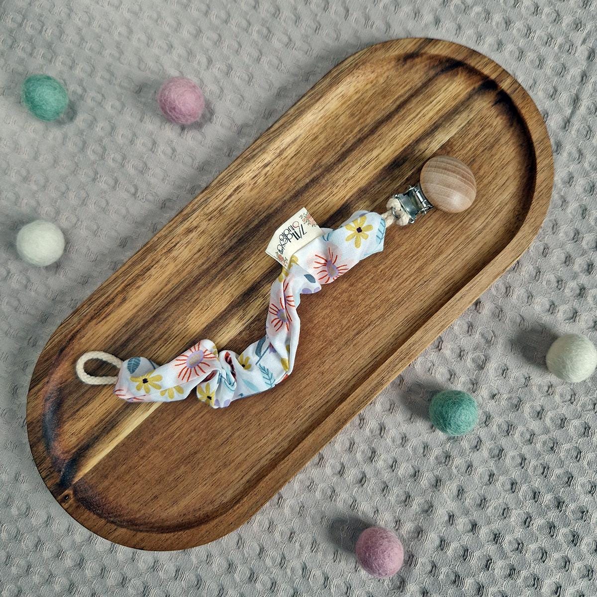 Schnullerkette - Blumengarten Babygeschenk Bunter Baumwollstoff Blümchen von Etsy - YulisNarnia
