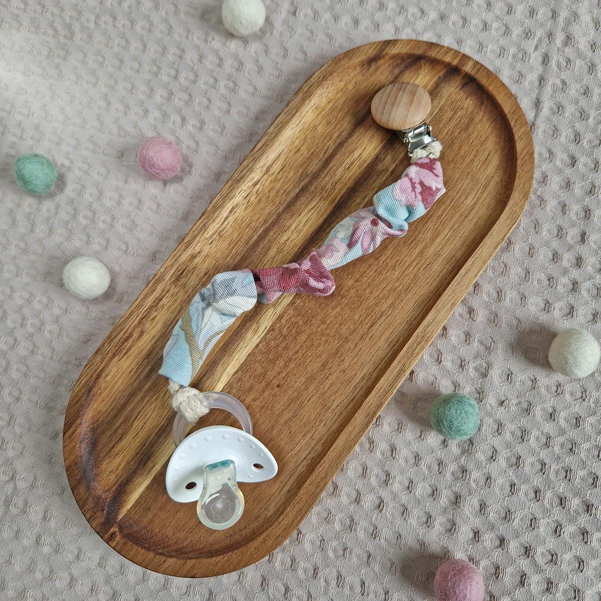 Schnullerkette - Rose Sky Babygeschenk Bunter Baumwollstoff Blumen von Etsy - YulisNarnia