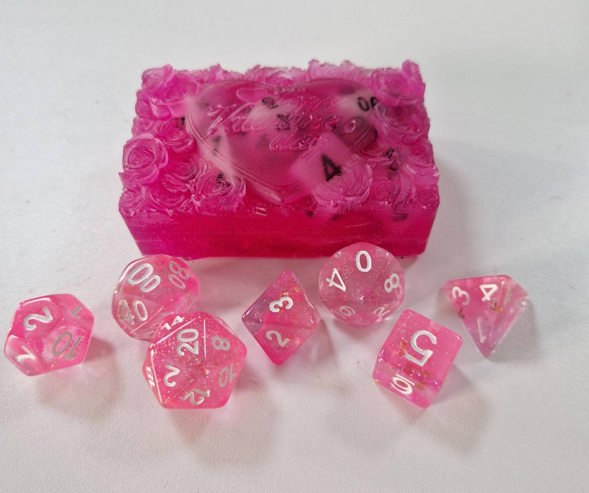 Seife Mit Würfelset "+2 Auf Charisma" Marigold - Duft, Vegan Und Tierversuchsfrei von Etsy - YvisWorld