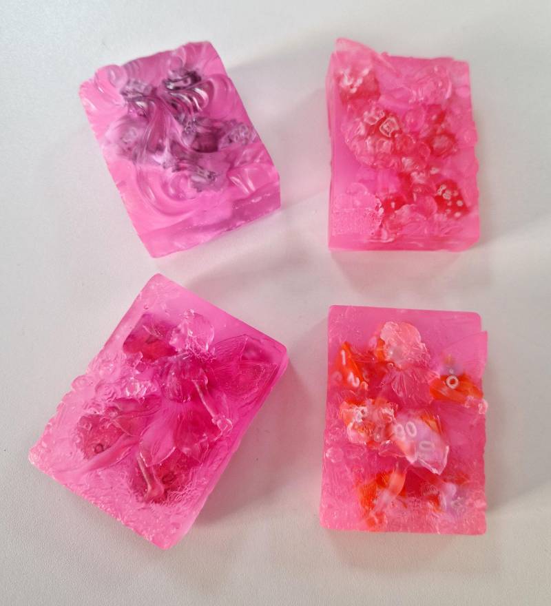Seife Mit Würfelset "Fairy Tale" Wildkirschduft, Vegan Und Tierversuchsfrei von Etsy - YvisWorld