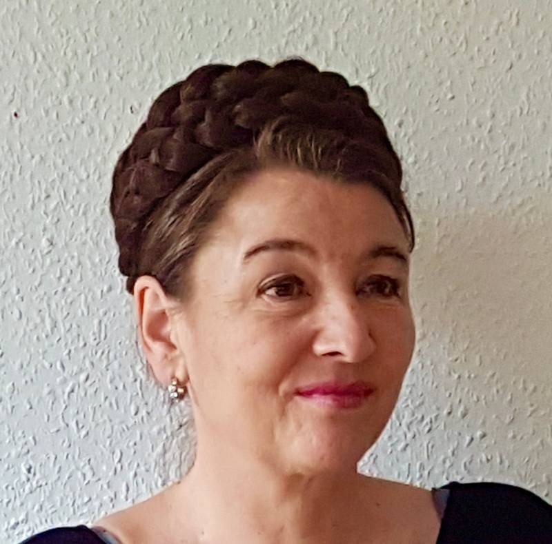 Zopfkrone Trachten Frisur Gretelzopf Sisi Sissi Staffel 2 von Etsy - ZOPFKRONENLIESL