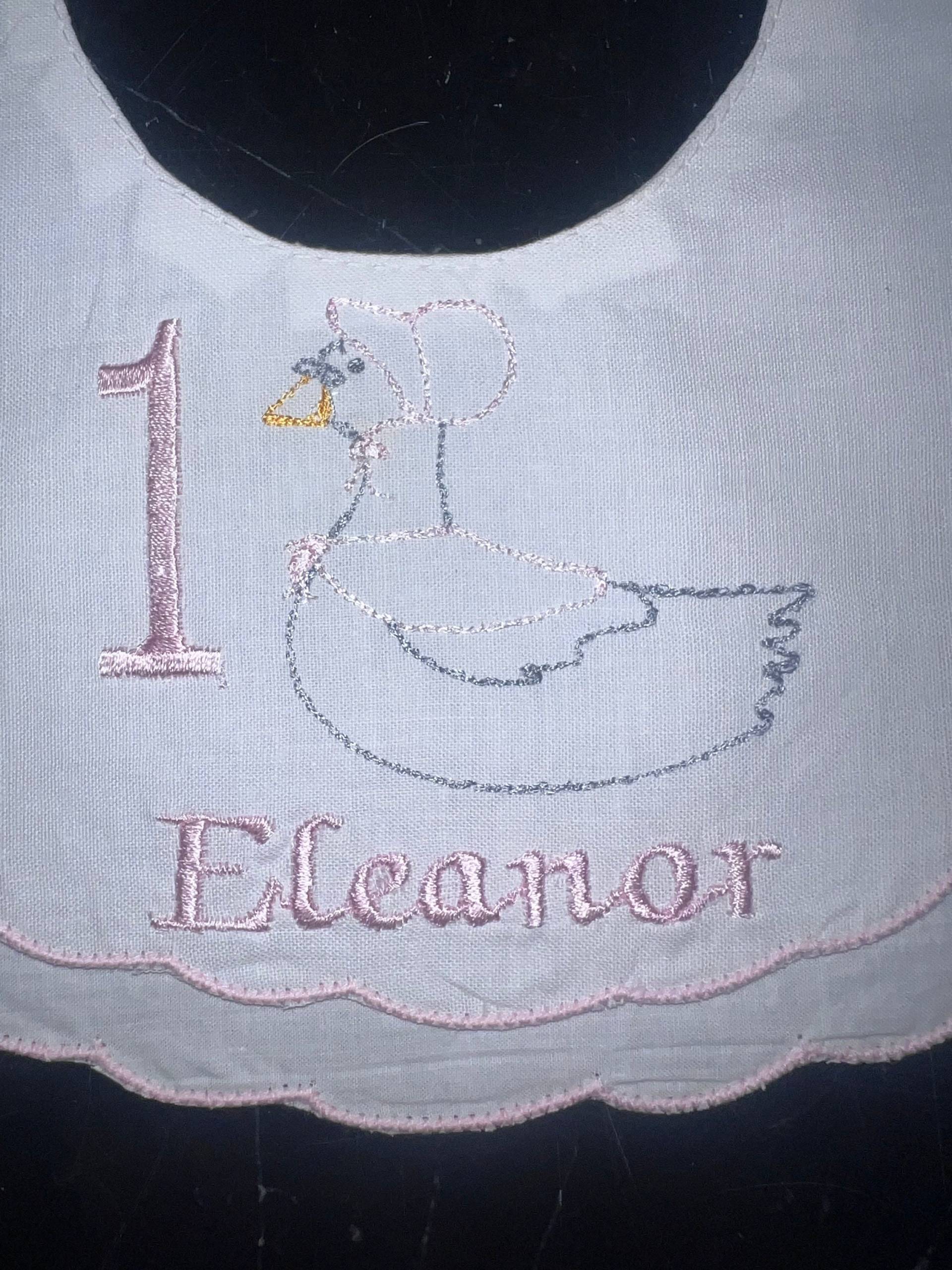 Personalisierte Mutter Gans Baumwolle Lätzchen - Rosa Trim, Erster Geburtstag von Etsy - Zadabug