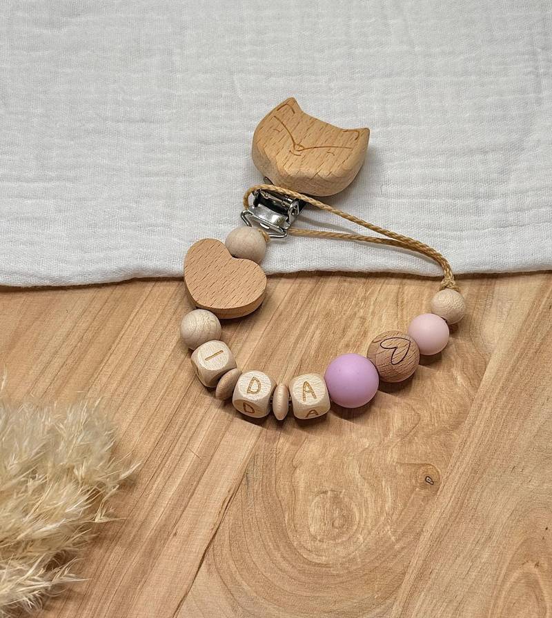 Schnullerkette Herz | Namen Personalisiert| Baby Mädchen Jungen Geschenk Geburt Taufe Blumen Schmetterlinge |Bunt von Etsy - ZartuZauberhaft