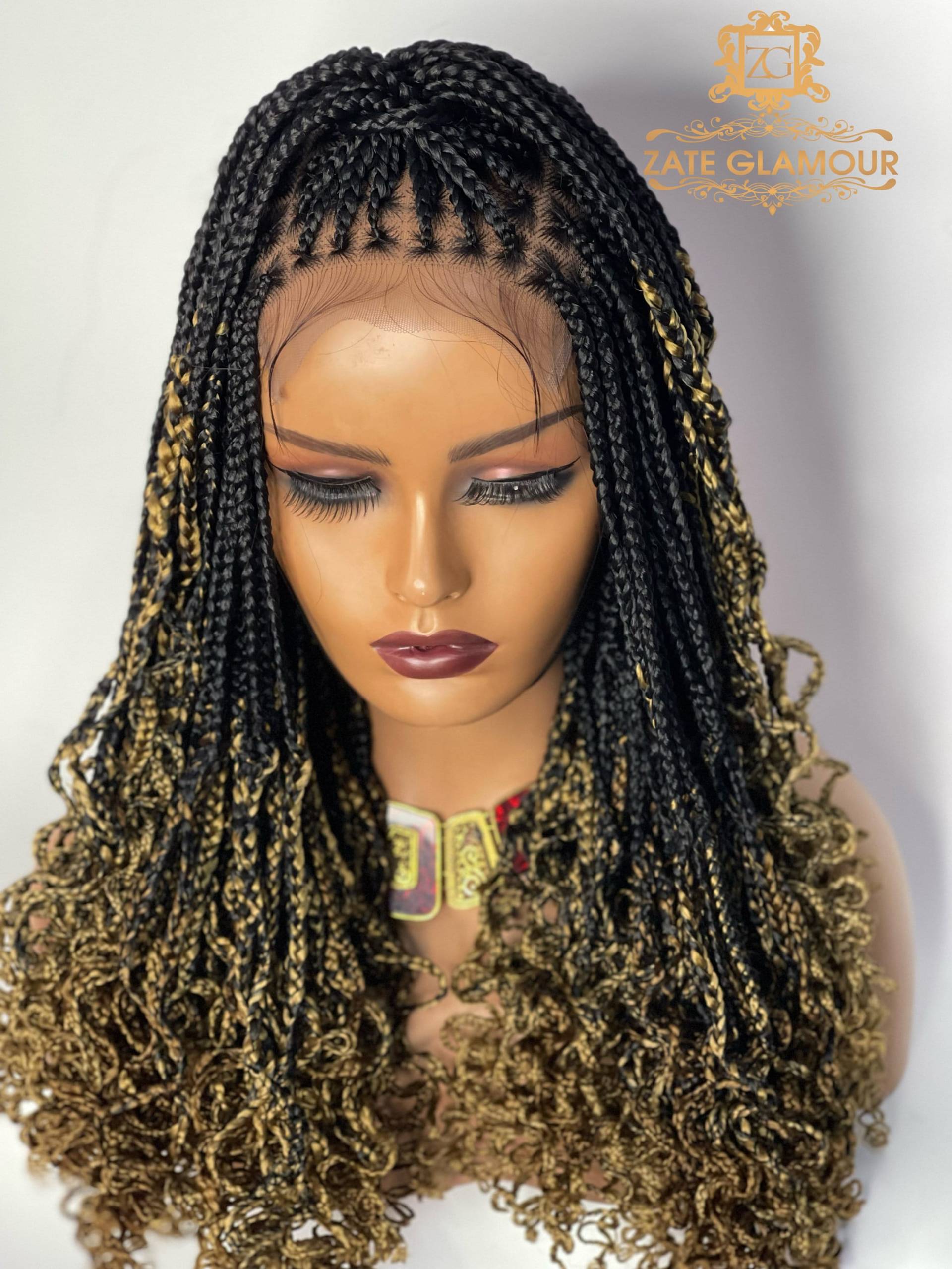 Geflochtene Perücke, Lockige Spitzen, Knotenlose Handgemachte Perücke Geflochtene Perücke, Lockige Spitzen, Knotenlose Handgemachte Perücke von Etsy - Zateglamourhair