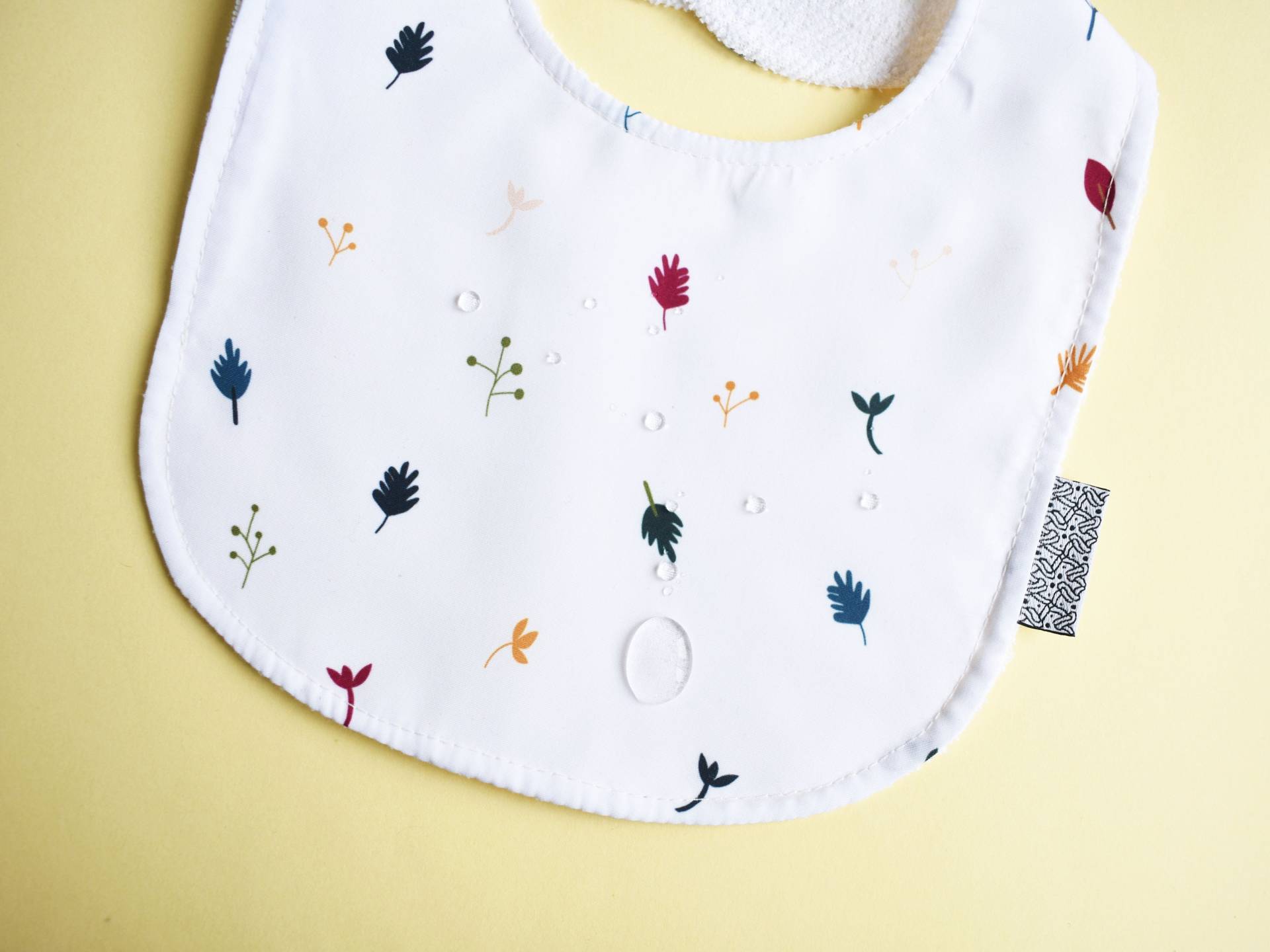 Babete Impermeável Folhas Outono | Bibe Dupla Face Folhas E Frutos Schöne Reversível Turco Impermalavel Babete Impermeável Folhas Outono | Bibe Dupla Face Folhas E Frutos Schöne Reversível Turco Impermalavel von Etsy - Zezling