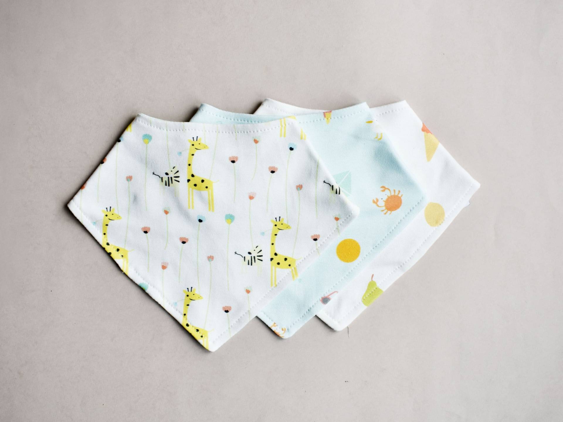Bandana Für Baby Mit Giraffe Und Zebra | Bio-Baumwolljersey Dribbelib Wendbares Beißbätzchen Wende-| Giraffen Droolib Bandana Für Baby Mit Giraffe Und Zebra | Bio-Baumwolljersey Dribbelib Wendbares Beißbätzchen Wende-| Giraffen Droolib von Etsy - Zezling