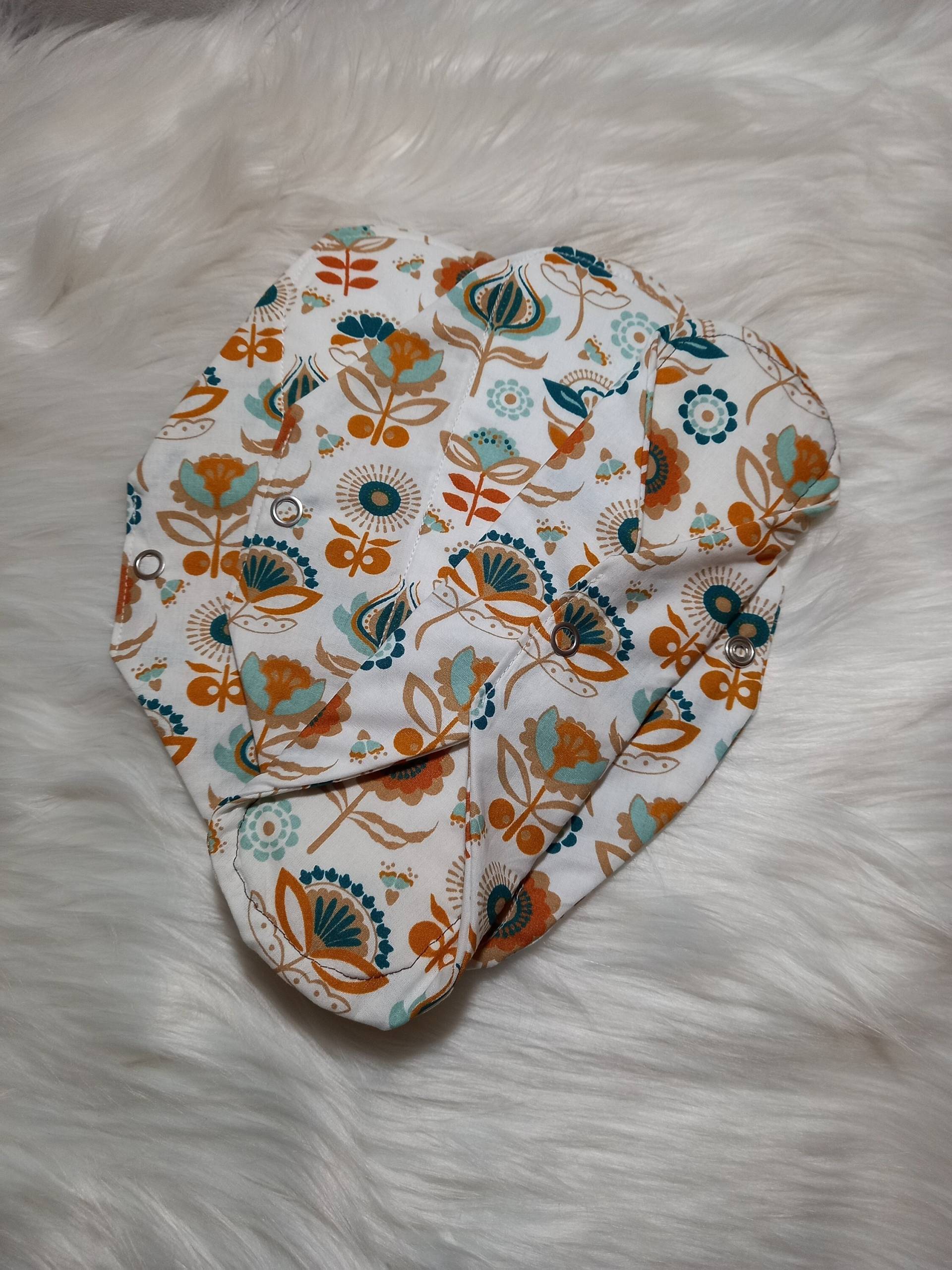 Binden Waschbar, Blumen, Retro, Weiß Petrol, Mit Od. Ohne Pu-Schicht Set 3 Stück Monatseinlagen Zero Waste Nachhaltig Und Regional Binden Waschbar, Blumen, Retro, Weiß Petrol, Mit Od. Ohne Pu-Schicht Set 3 Stück Monatseinlagen Zero Waste Nachhaltig Und Regional von Etsy - ZippisNaehatelier