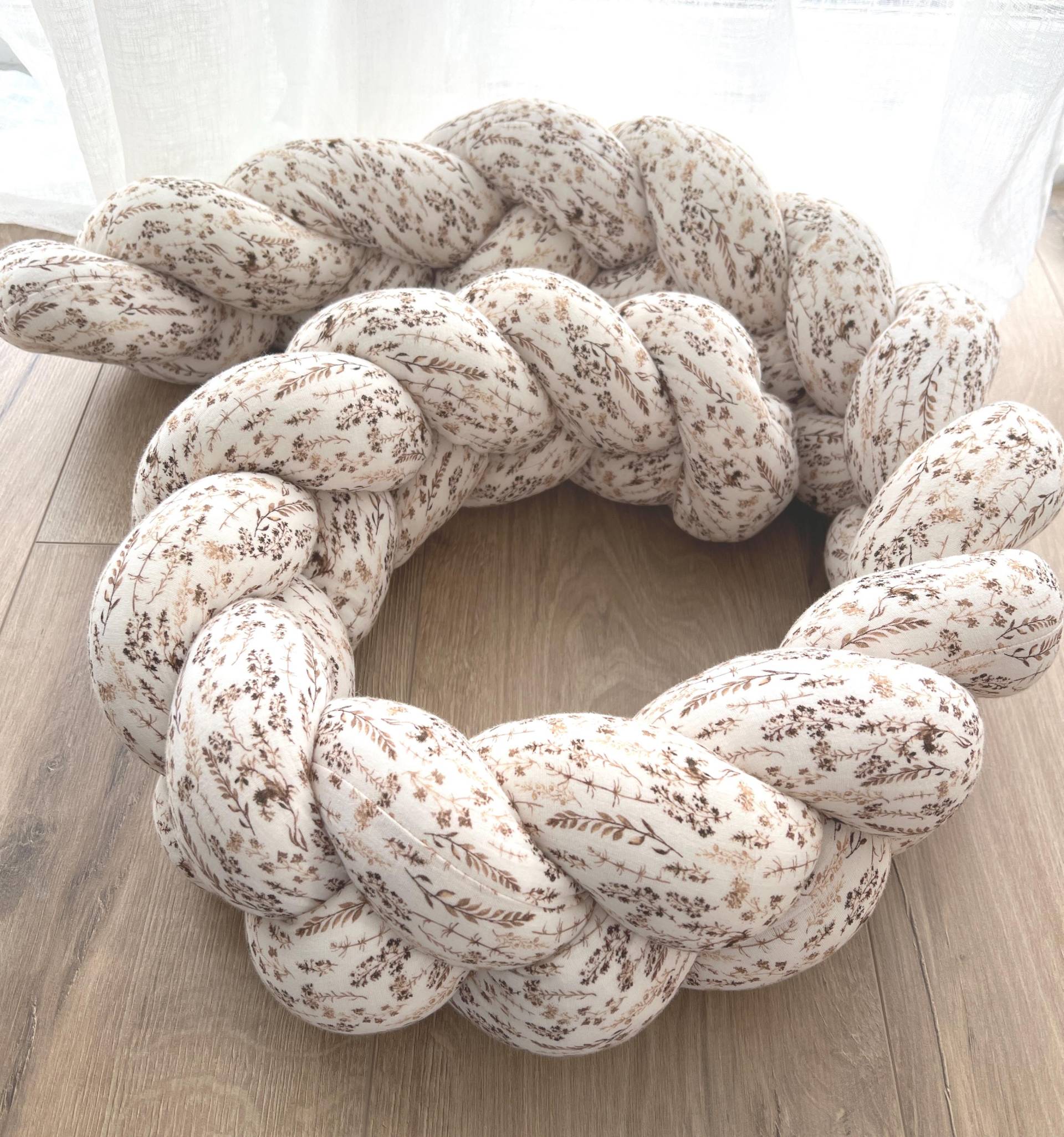 Wickeltisch Umrandung, Geflochtene Schutzrolle, Trockenblume, Musselin von Etsy - ZuckersuesseIdeen