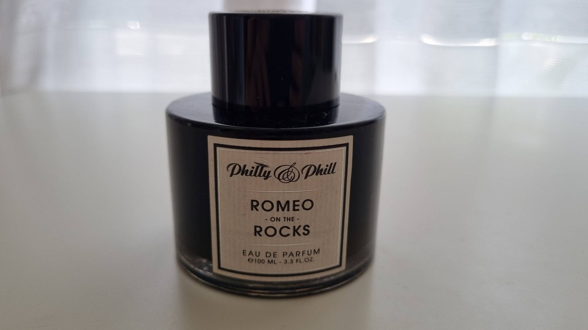 Philly & Phill Romeo On The Rocks Eau De Parfum 100Ml Philly & Phill Romeo On The Rocks Eau De Parfum 100Ml von Etsy - aam0604