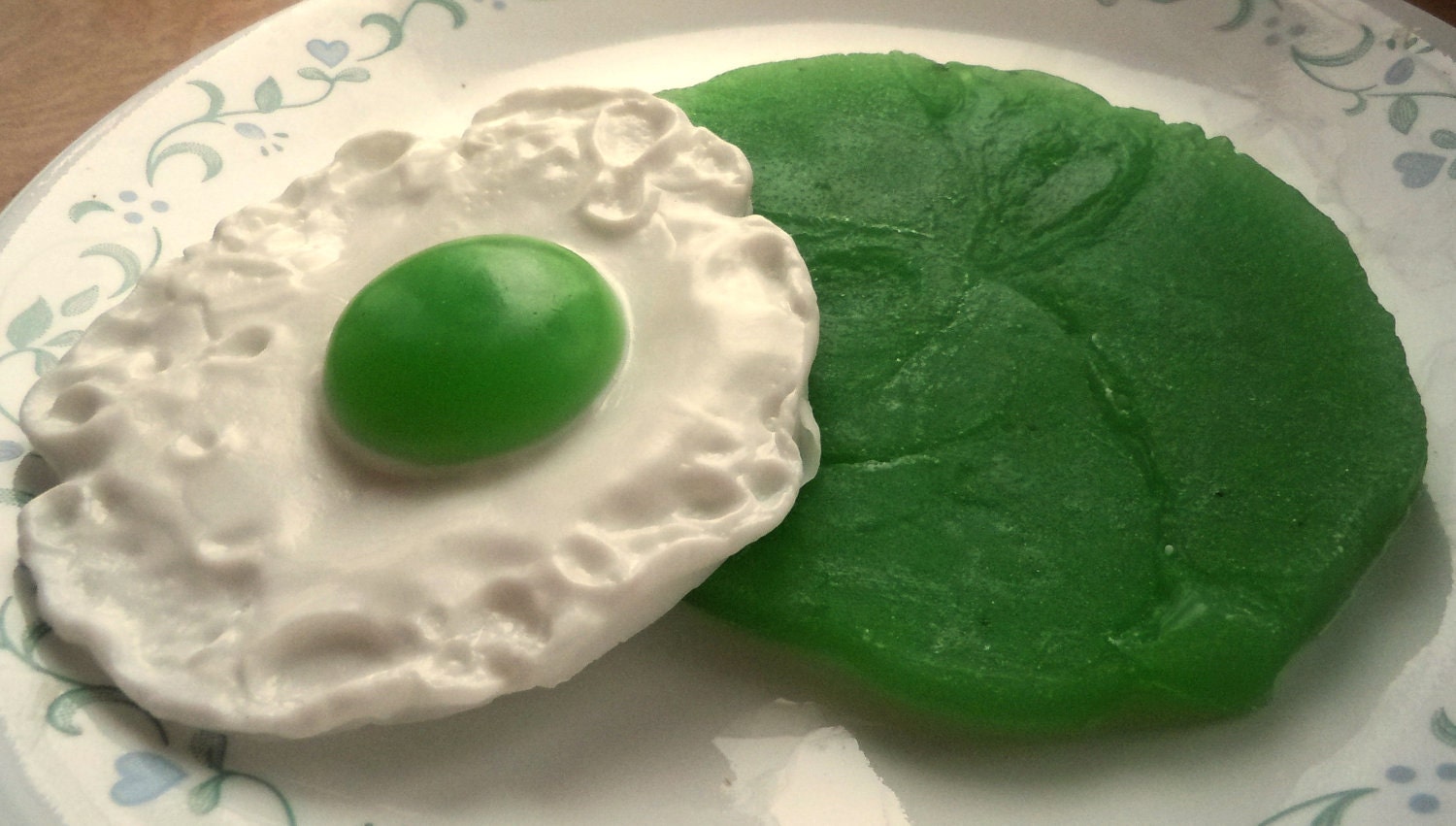 Kinderseife - Grüne Eier Und Ham Seifenset Eine Ajsweetsoap Exklusiv Neuheitseife Spaß Dr. Seuss von Etsy - ajsweetsoap