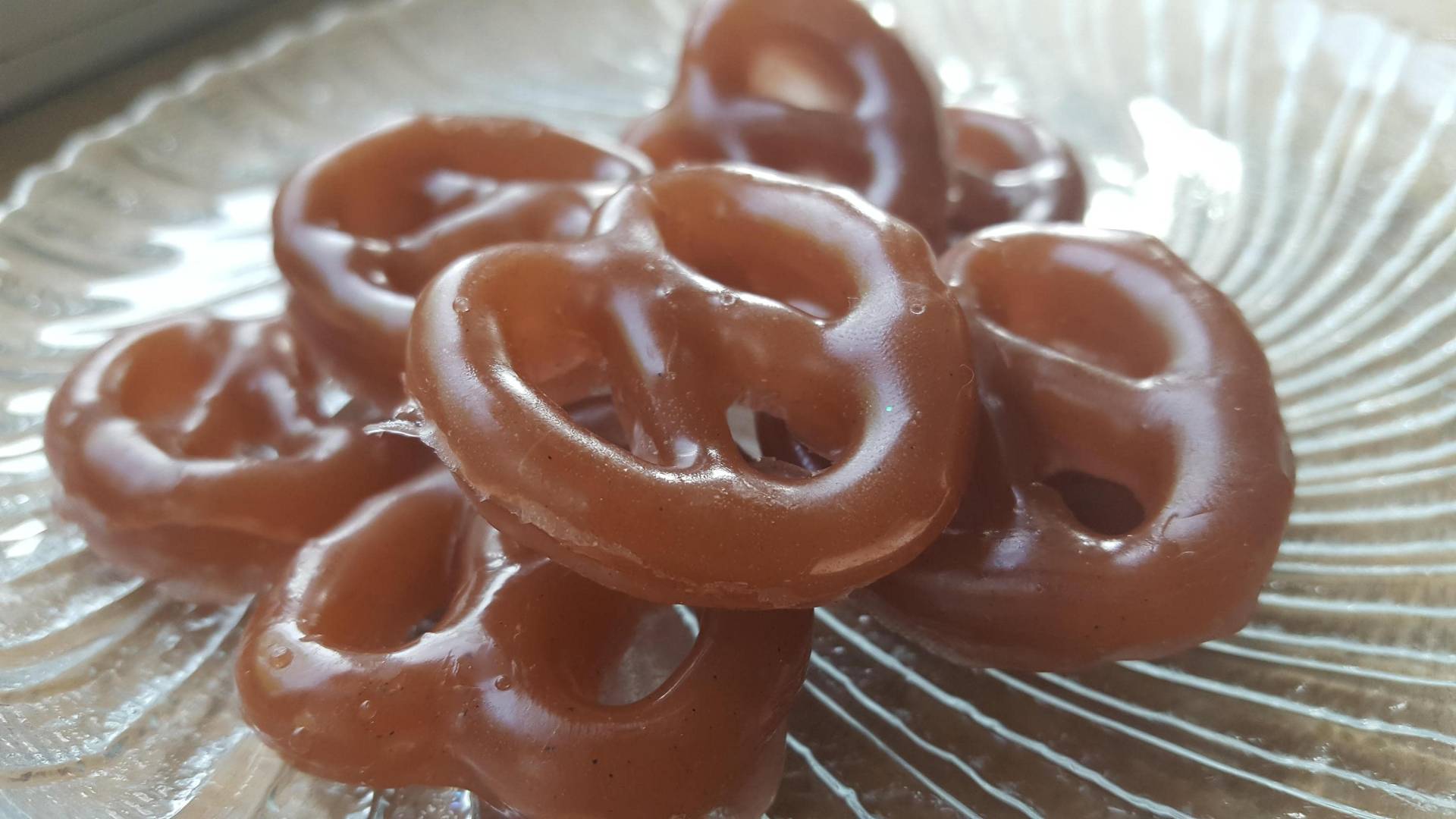 Schokoladen-Brezel Seife - Speiseseife von Etsy - ajsweetsoap