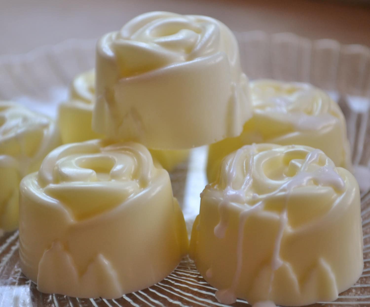 Zitrone Creme Petit Four Seifen Set - Dessert Seife Fours Vegane Muttertag Ostern Geschenk Für Mama Oma Neuheit von Etsy - ajsweetsoap