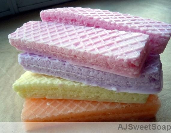 Zuckerwaffel Keksseife - Frühling Oma Muttertag Fake Food Novelty Soap Seifenkekse Requisite von Etsy - ajsweetsoap