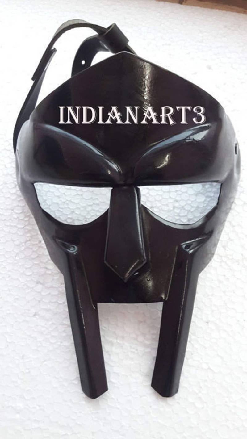stahl Gladiator Gesichtsmaske Helm Roman Arm Schwarz Finish Geschenkartikel von Etsy - ancestorantiques