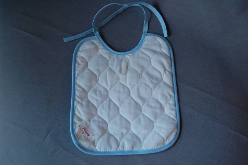 Diy ~ Vorgefertigte Lätzchen Diy ~ Vorgefertigte Lätzchen von Etsy - andMeesha