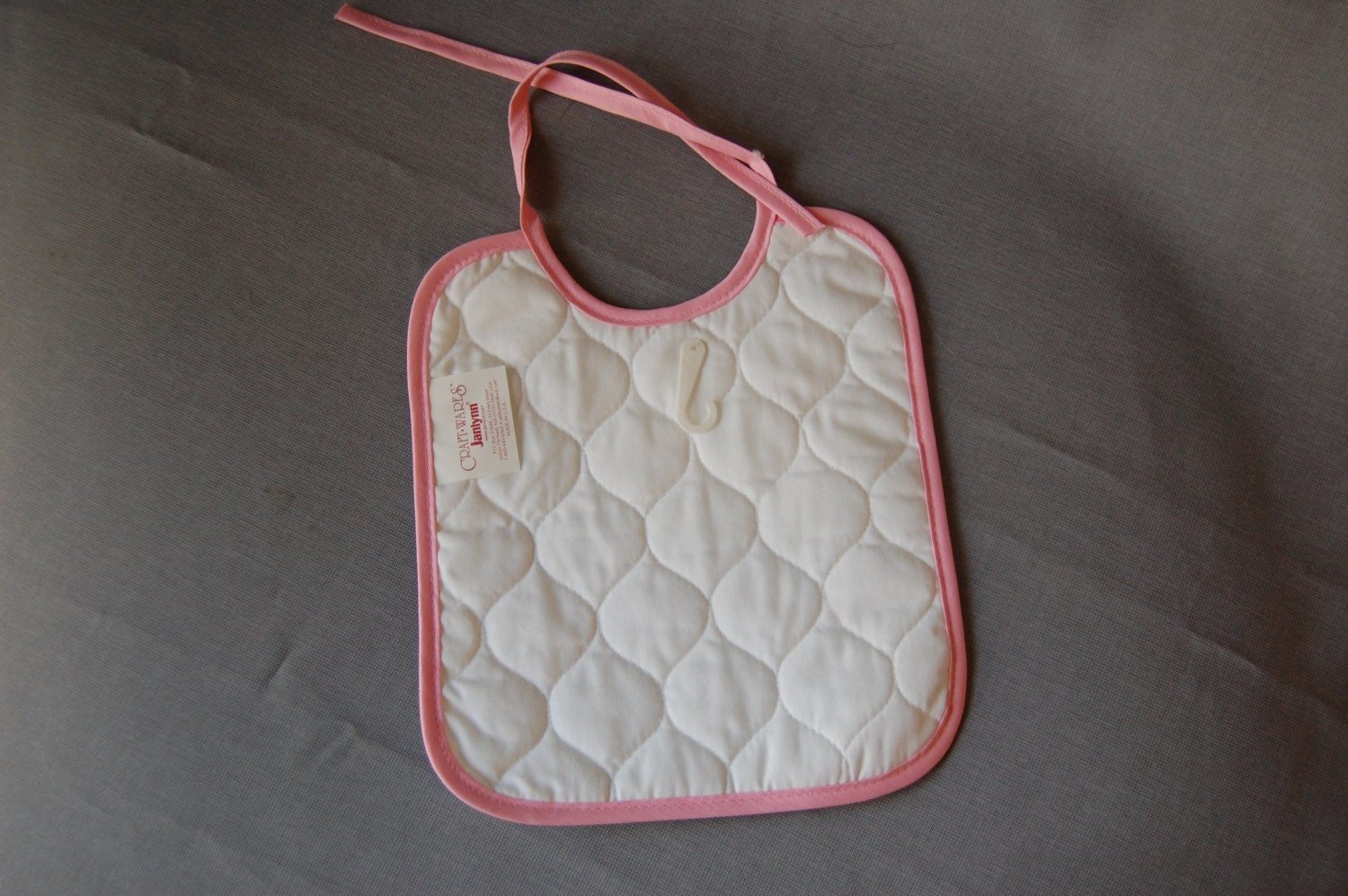 Diy ~ Vorgefertigte Lätzchen von Etsy - andMeesha