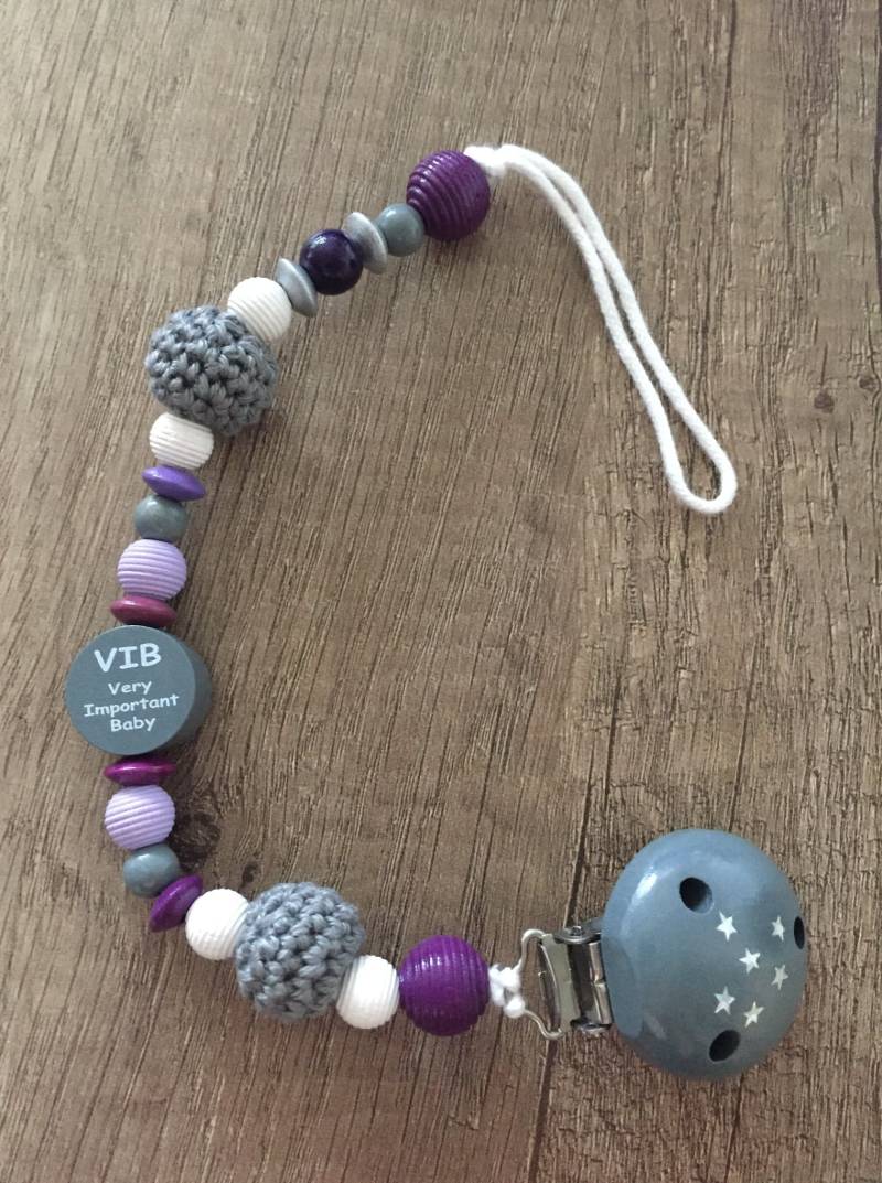 Schnullerkette Vip Baby von Etsy - aprilhedgehogbbylove