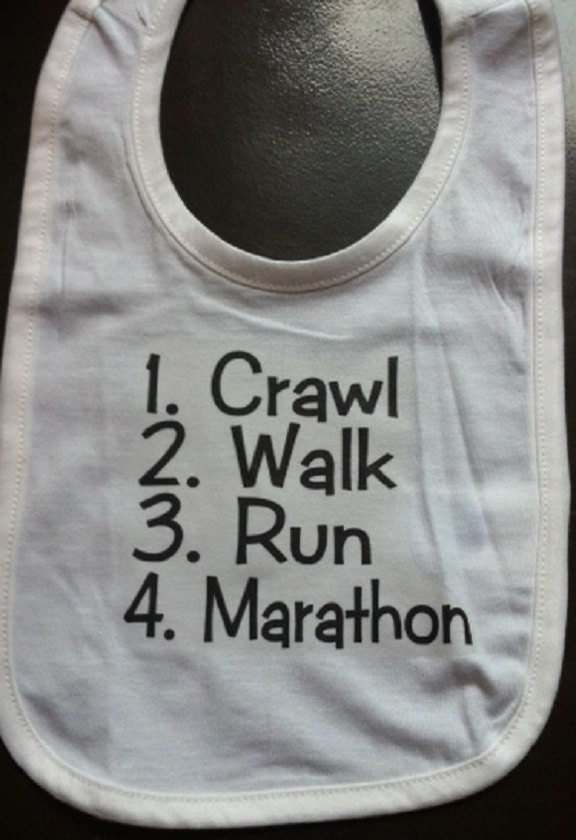 Zukunft Marathon Läufer Baby Lätzchen Baumwolle Säugling Lätzchen Jogger Dusche Geschenk Kleidung von Etsy - baby1zmaker4u