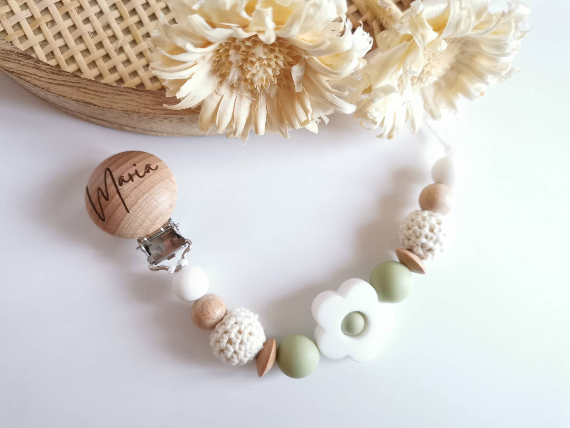 Schnullerkette Mit Namen, Babygeschenk, Personalisiert, Gravur, Holz, Boho, Blumen, Mädchen, Grün Schnullerkette Mit Namen, Babygeschenk, Personalisiert, Gravur, Holz, Boho, Blumen, Mädchen, Grün von Etsy - babyshopRICHBEAR