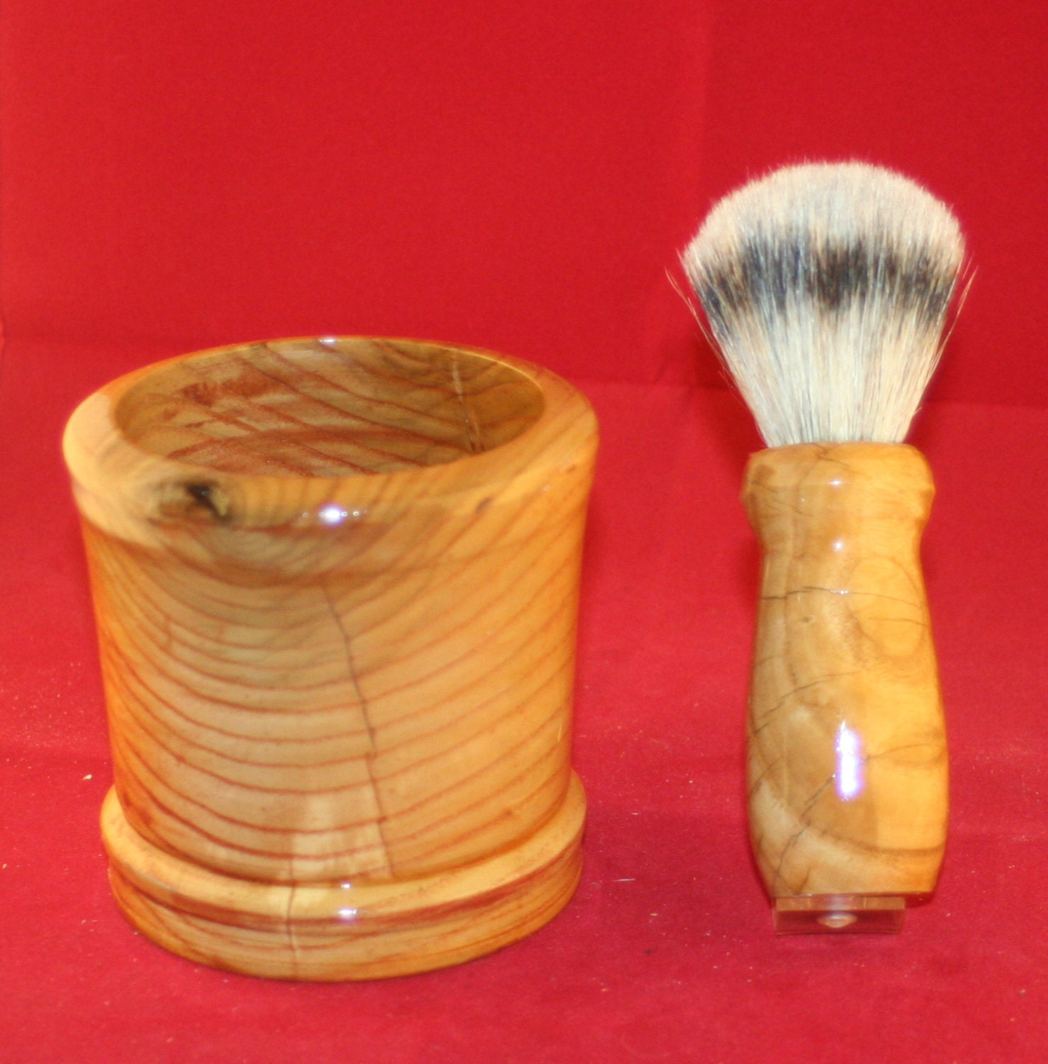 Hand, Stellte Sich Ash Pinsel Und Becher Rasierset von Etsy - baldcoyotetrading