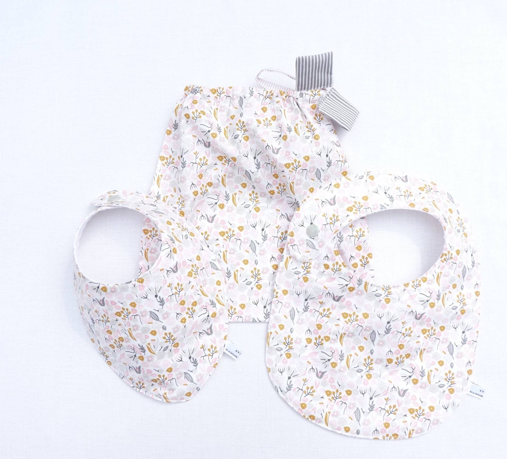 Ensemble 3 Pièces Bavoirs Cadeau Naissance Fille 0/24 Mois "Lou" von Etsy - bavoirsetcie