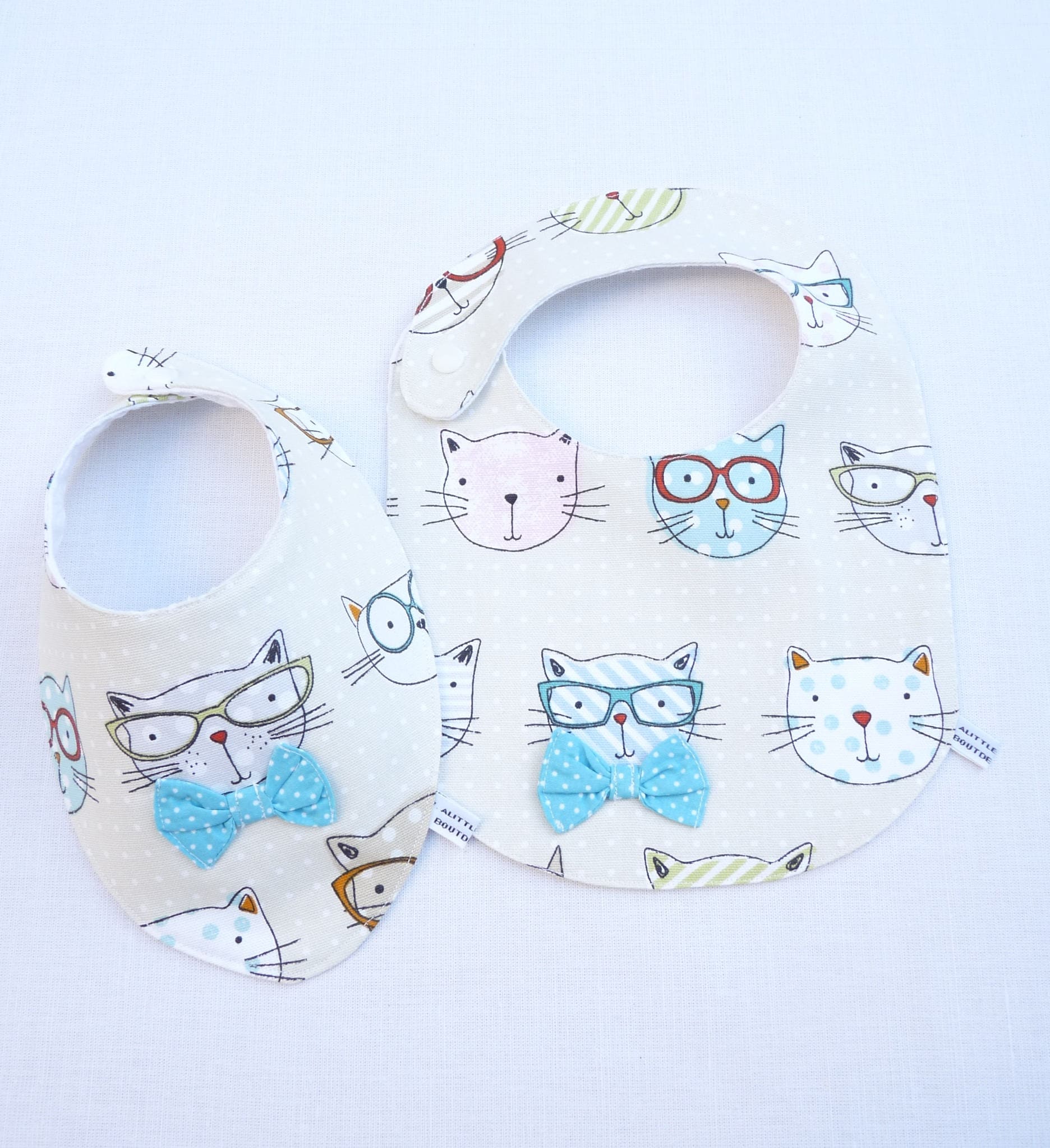Ensemble Deux Bavoirs 0/24 Mois "Chat" von Etsy - bavoirsetcie