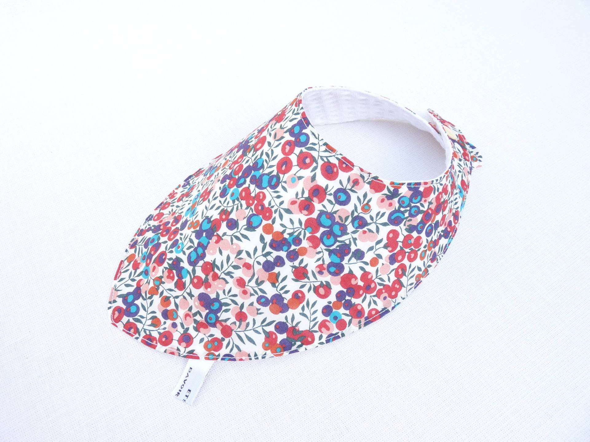 Original Baby Lätzchen Schal/Bandana 0-24 Monate "Wiltshire Berry" von Etsy - bavoirsetcie