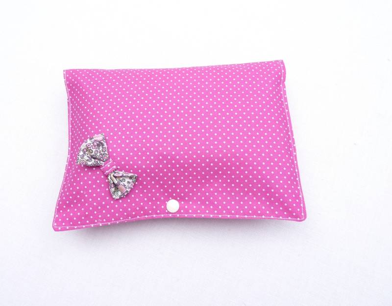 Windel - Und Feuchttuchtasche Mit Polka-Dot-/Liberty-Print Für Babys, Original-Babywunschliste von Etsy - bavoirsetcie