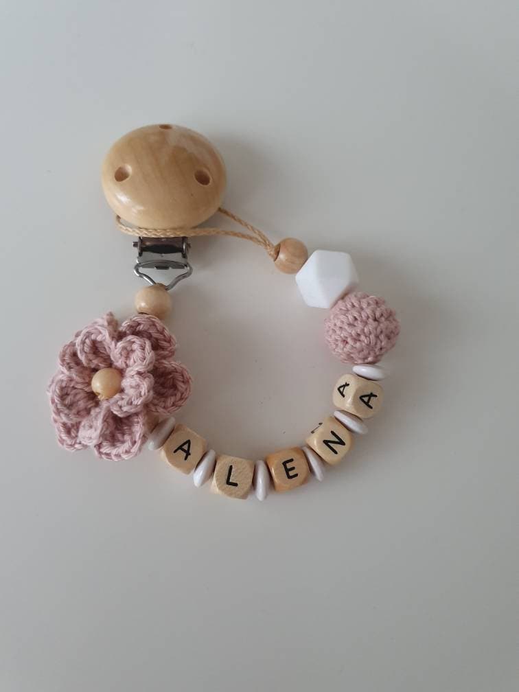 Gehäkelte Schnullerkette"Flower Alena" Personalisiert Gehäkelte Schnullerkette"Flower Alena" Personalisiert von Etsy - beckyshandmadeshop