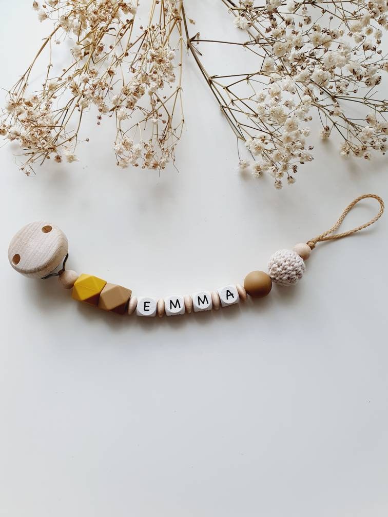 Gehäkelte Schnullerkette "Leano" Personalisiert, Senfgelb, Braun, Beige Gehäkelte Schnullerkette "Leano" Personalisiert, Senfgelb, Braun, Beige von Etsy - beckyshandmadeshop