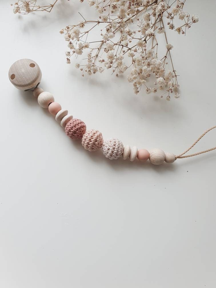 Gehäkelte Schnullerkette "Pure" Altrosa, Rost, Blush, Marsalla Rot Ohne Name, Herzchen Gehäkelte Schnullerkette "Pure" Altrosa, Rost, Blush, Marsalla Rot Ohne Name, Herzchen von Etsy - beckyshandmadeshop