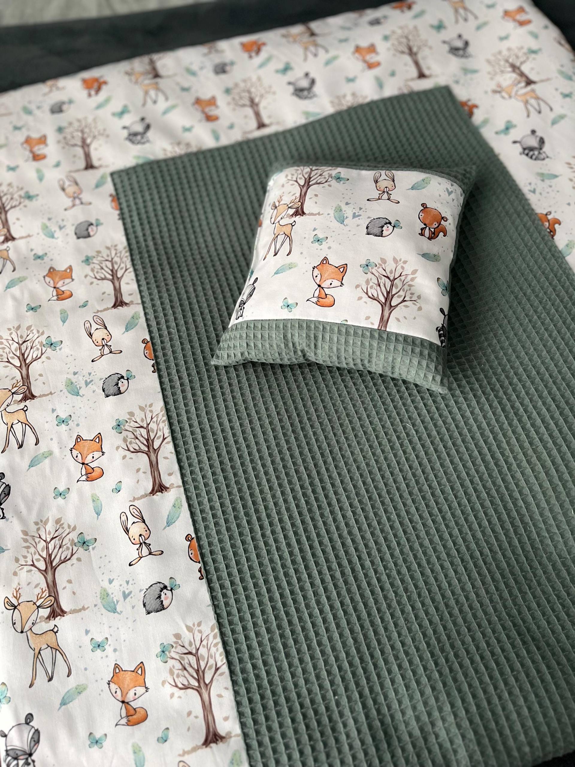 Be Froggy Wickeltischauflage Waldfreunde/Waldtiere Inclusive Kleinem Kissen Be Froggy Wickeltischauflage Waldfreunde/Waldtiere Inclusive Kleinem Kissen von Etsy - befroggyDE
