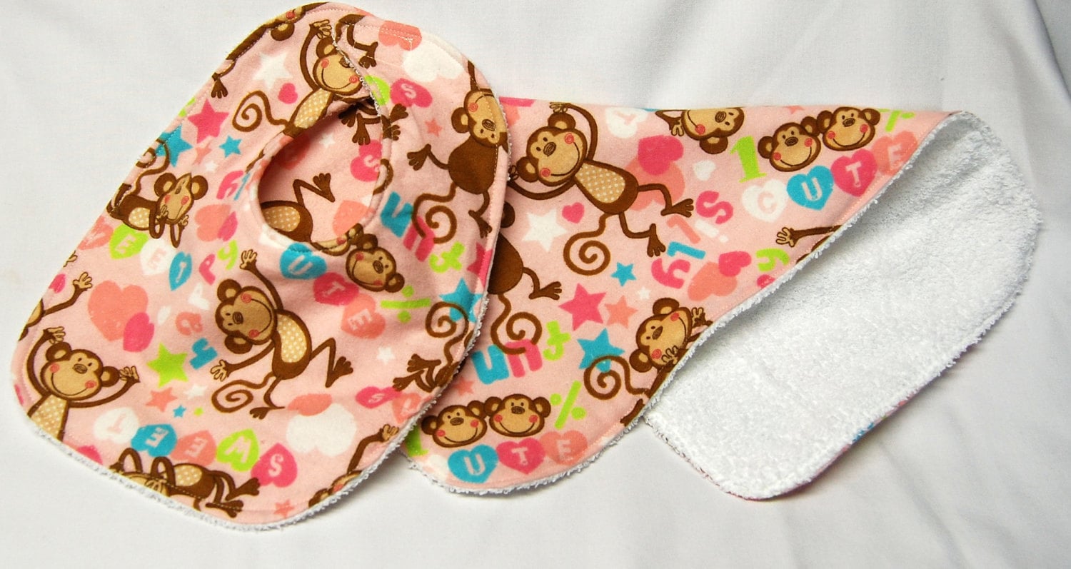 Baby Lätzchen Und Spucktuch, Shower Geschenk, Willkommen Geschenk Süße Affen Baby Lätzchen Und Spucktuch, Shower Geschenk, Willkommen Geschenk Süße Affen von Etsy - beyondquilts