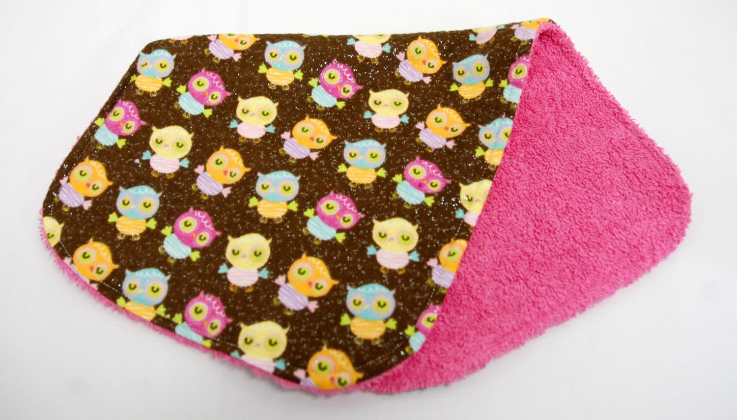 Baby Mädchen Spucktücher, Shower Geschenk, Willkommensgeschenk Bunte Eulen Auf Funkelndem Braun Baby Mädchen Spucktücher, Shower Geschenk, Willkommensgeschenk Bunte Eulen Auf Funkelndem Braun von Etsy - beyondquilts