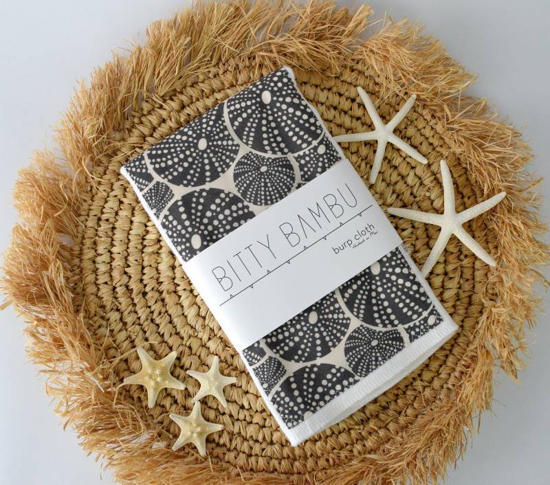 Seeigel Spucktuch - Baby Einzel Ozean Thema Kinderzimmer Geschenk Made in Maui, Usa von Etsy - bittybambu