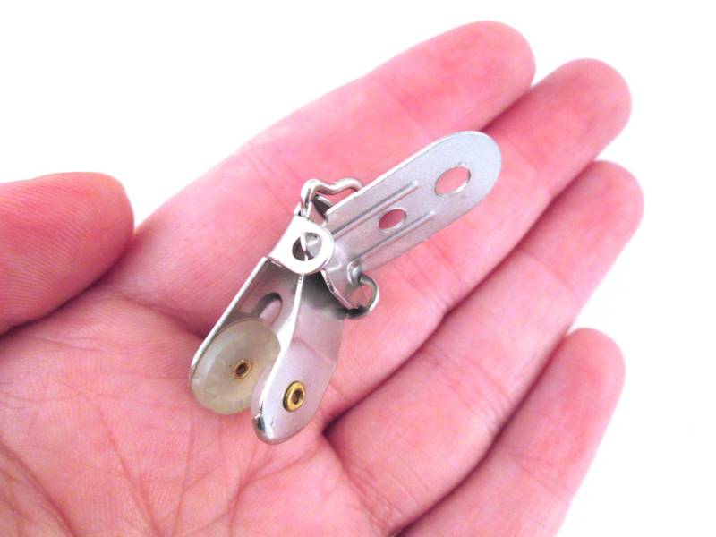 5 Versilberte Bib Schnullerclips, Trägerclips, C24 von Etsy - bunnysundries