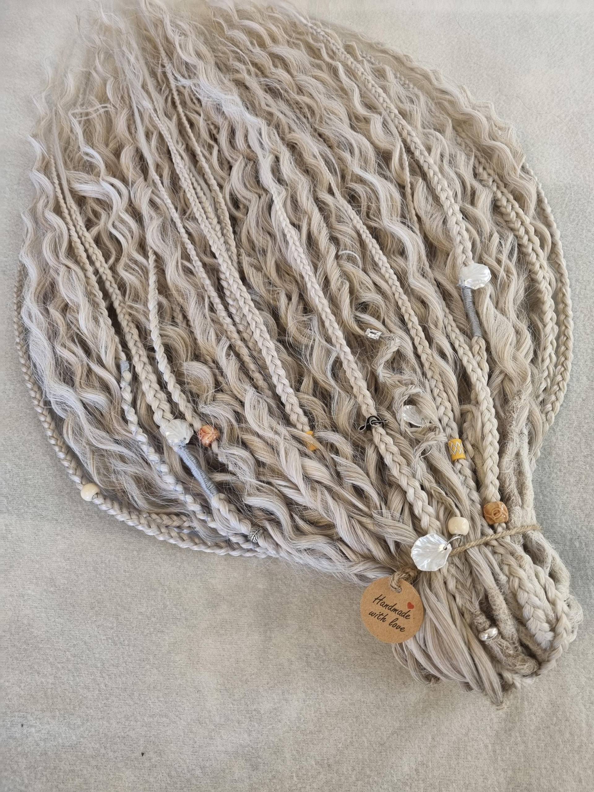 Weiß Blondes Set Gelockte Dreads Erweiterungen Gewellte Locken Offene Und Zöpfe Doppelseitige Lange Haarverlängerungen Weiß Blondes Set Gelockte Dreads Erweiterungen Gewellte Locken Offene Und Zöpfe Doppelseitige Lange Haarverlängerungen von Etsy - byBraid