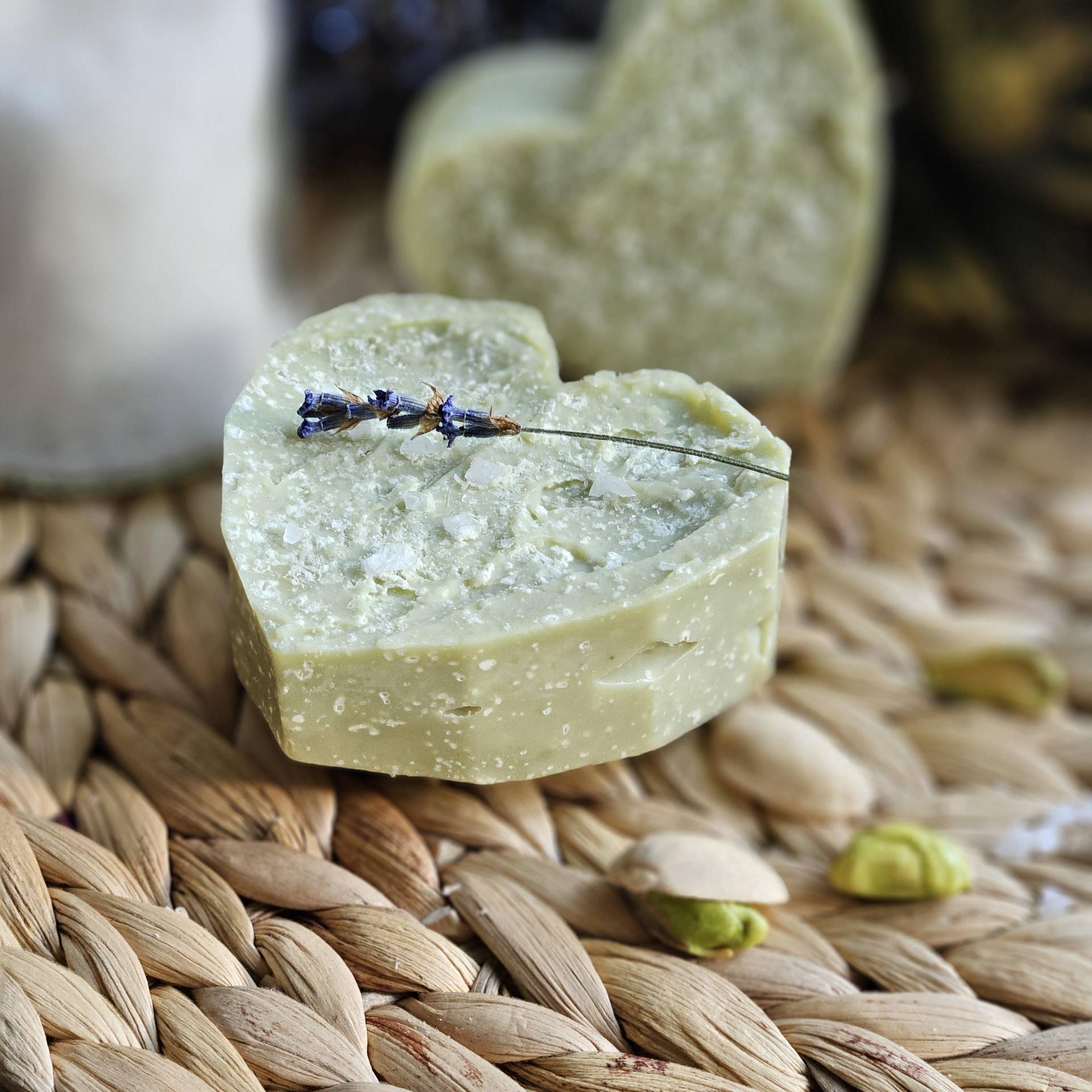 Naturseife Pistachio|Milk Meersalzseife Vegan Palmölfrei Naturseife Pistachio|Milk Meersalzseife Vegan Palmölfrei von Etsy - byKKbaby