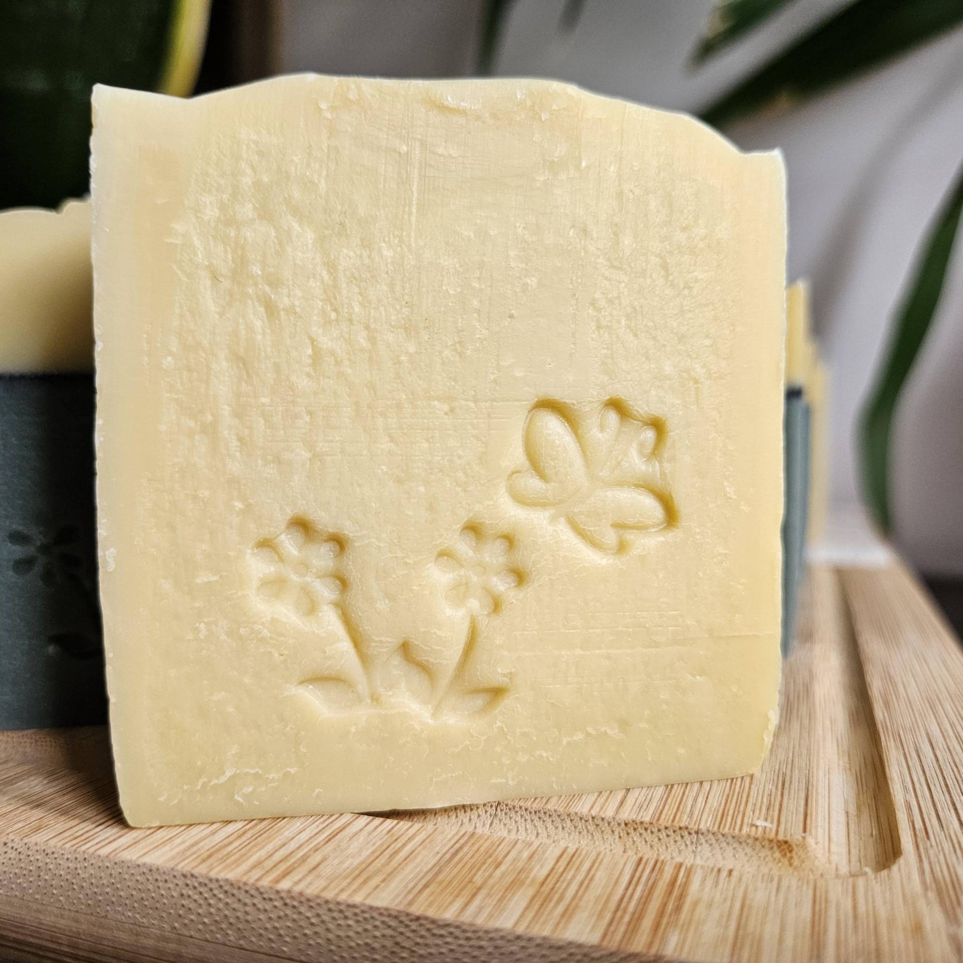 Naturseife Seife Handgemacht Mit Honig Und Bienenwachs Einfache Ohne Duft Auch Fürs Babys Geeignet Naturseife Seife Handgemacht Mit Honig Und Bienenwachs Einfache Ohne Duft Auch Fürs Babys Geeignet von Etsy - byKKbaby