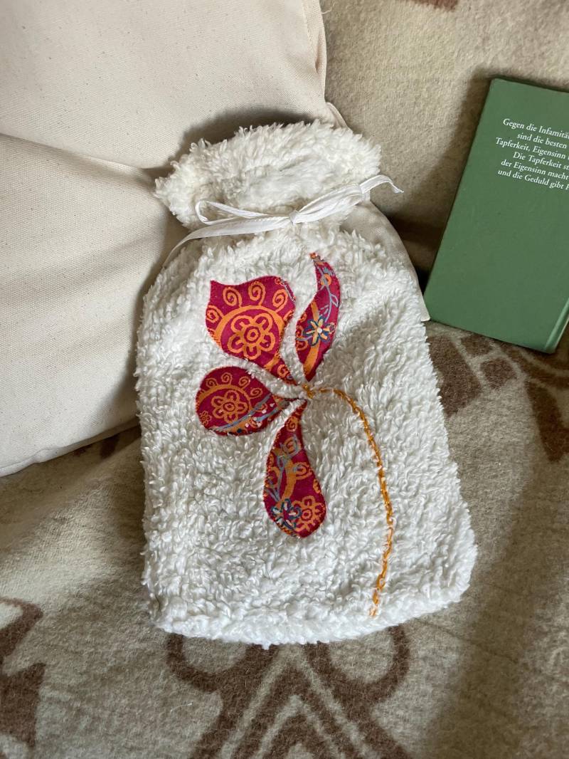 Wärmflaschenbezug Flauschig, Waschbar, Sustainable Wärmflaschenbezug Flauschig, Waschbar, Sustainable von Etsy - byNIELLA