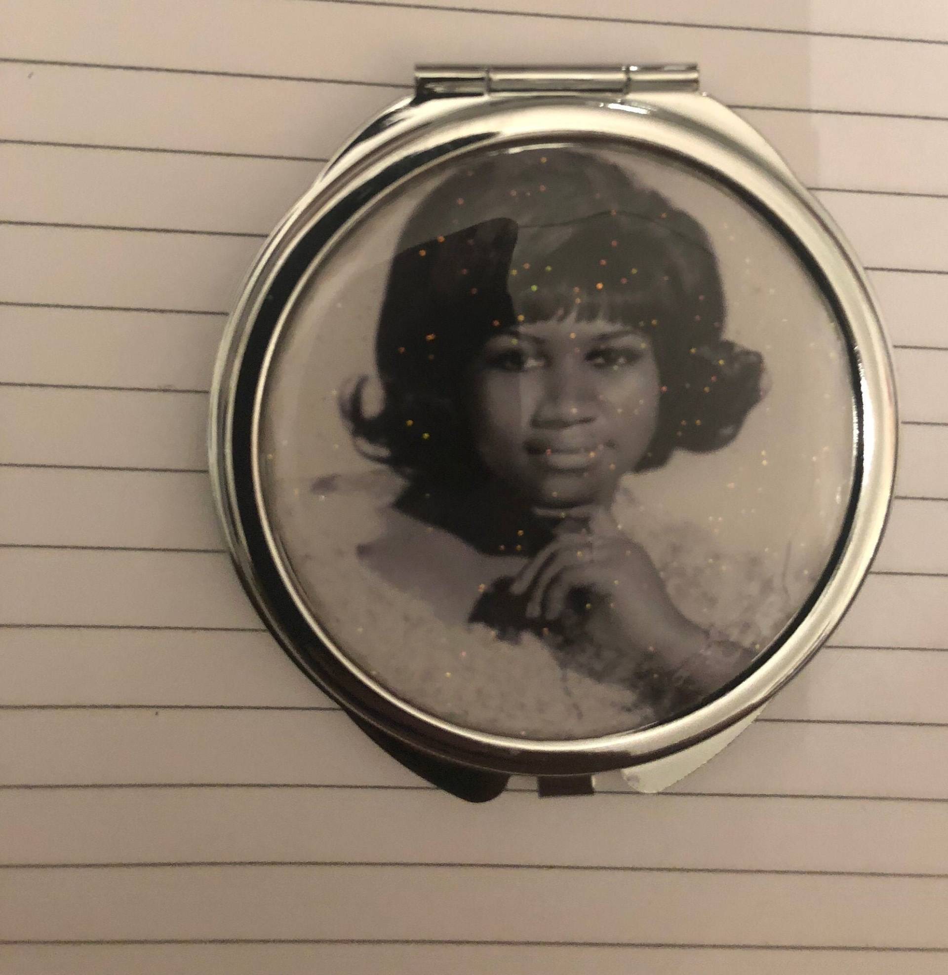 Retro Aretha Queen Of Soul Kleine Runde Silber Spiegel Kompakt von Etsy - cheetahrama