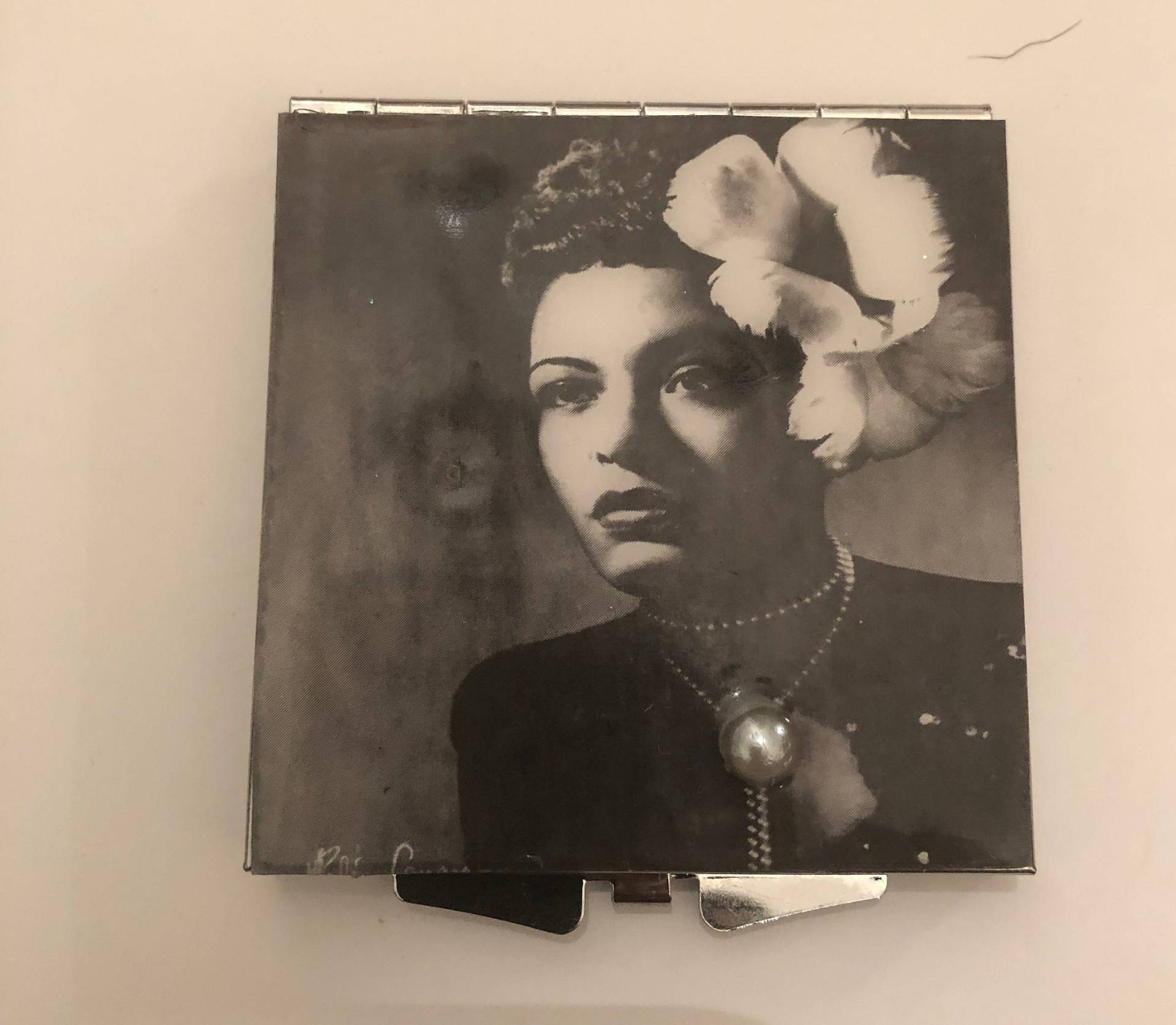 Retro Billie Urlaub in Gardenia Bloom Square Silber Spiegel Kompakt von Etsy - cheetahrama