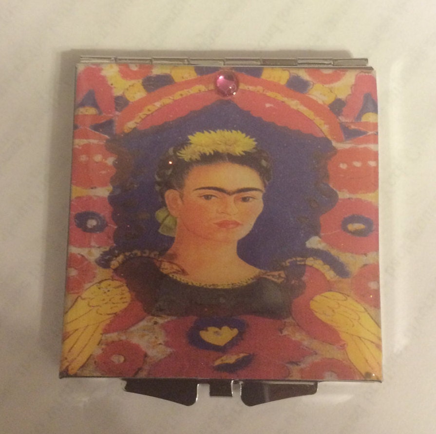 Retro Frida Papagei Platz Silber Spiegel Kompakt Retro Frida Papagei Platz Silber Spiegel Kompakt von Etsy - cheetahrama