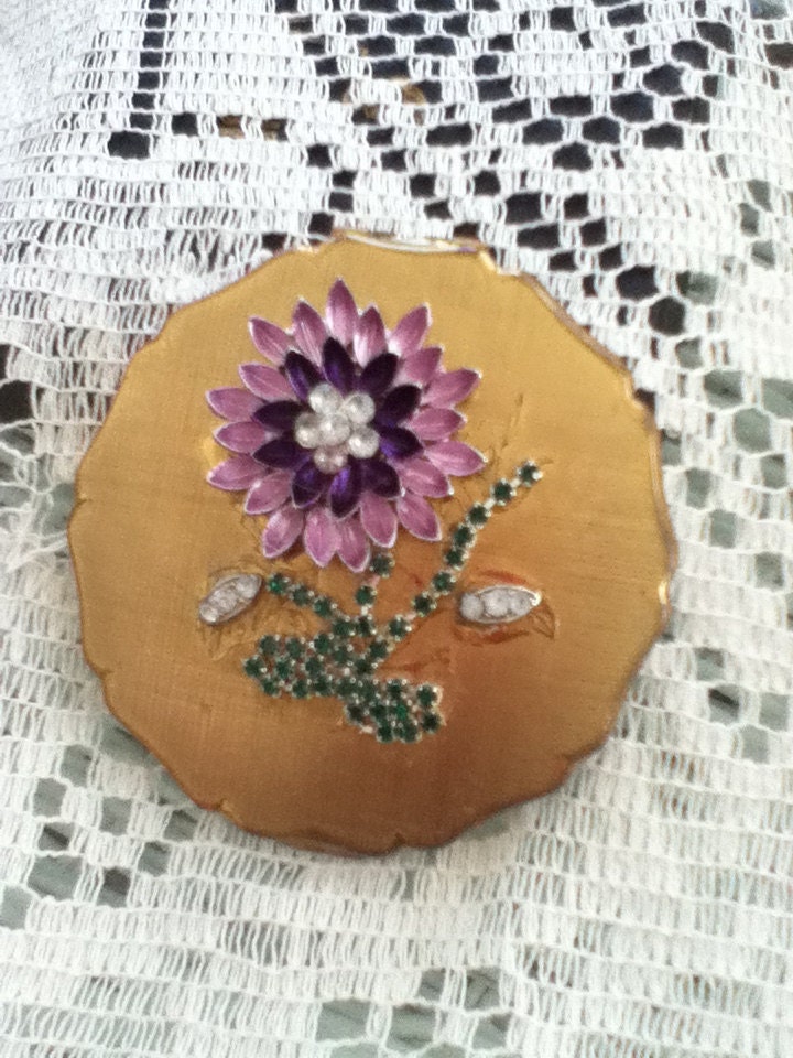 Jeweled Compact Mit Lavendel Blume von Etsy - cindysvictorian